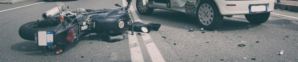 Avvocato legale per risarcimenti su incidenti stradali in moto